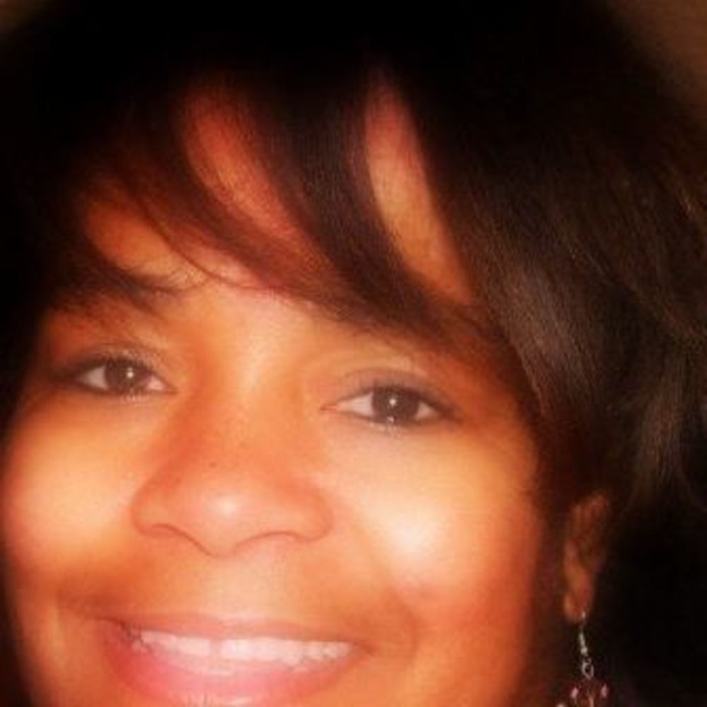 Meet your Posher, Angie